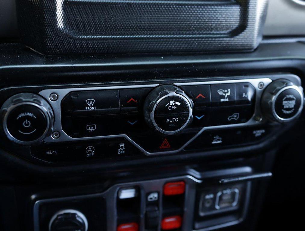 used 2021 Jeep Gladiator car, priced at $29,970