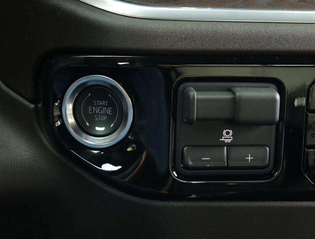 new 2026 GMC Sierra 2500 car, priced at $73,870