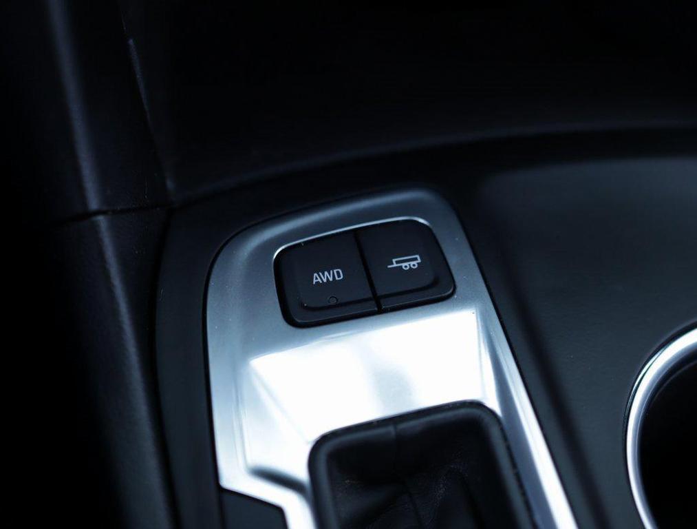 used 2018 Chevrolet Equinox car, priced at $16,970