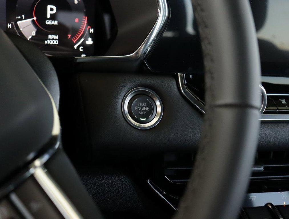 new 2025 GMC Canyon car, priced at $37,825