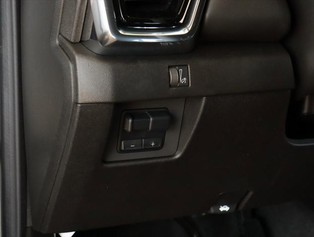 new 2025 GMC Canyon car, priced at $39,225