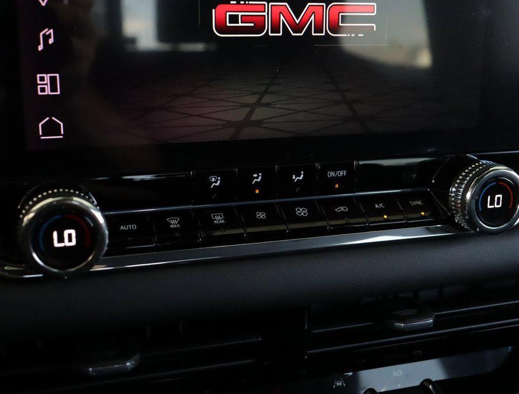 new 2025 GMC Canyon car, priced at $37,825