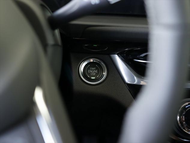 new 2025 Buick Envista car, priced at $27,470