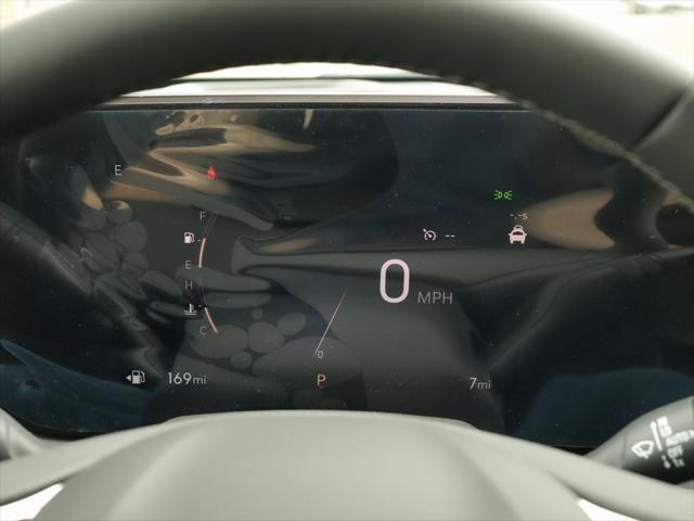 new 2025 Buick Envista car, priced at $27,480