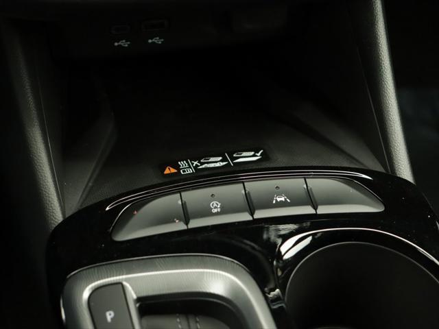 new 2025 Buick Envista car, priced at $27,480