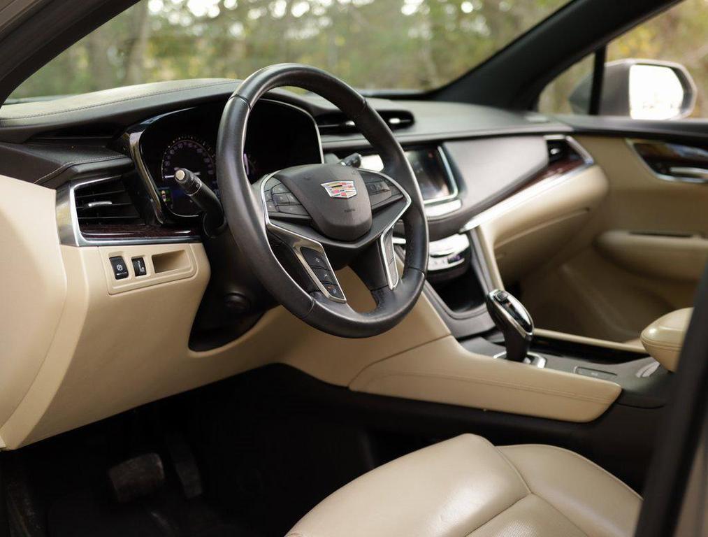 used 2018 Cadillac XT5 car, priced at $13,970