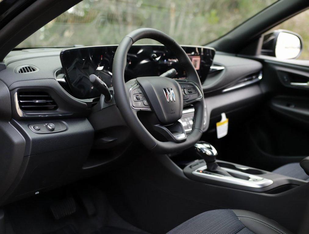 new 2025 Buick Envista car, priced at $26,850