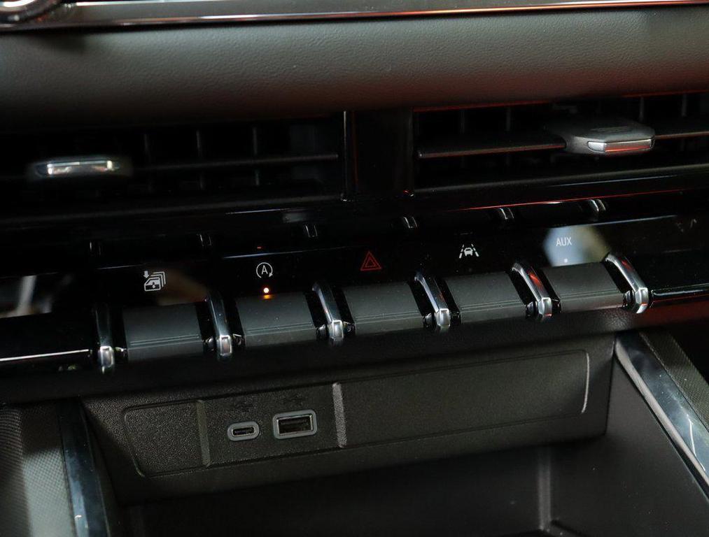 new 2025 GMC Canyon car, priced at $41,375