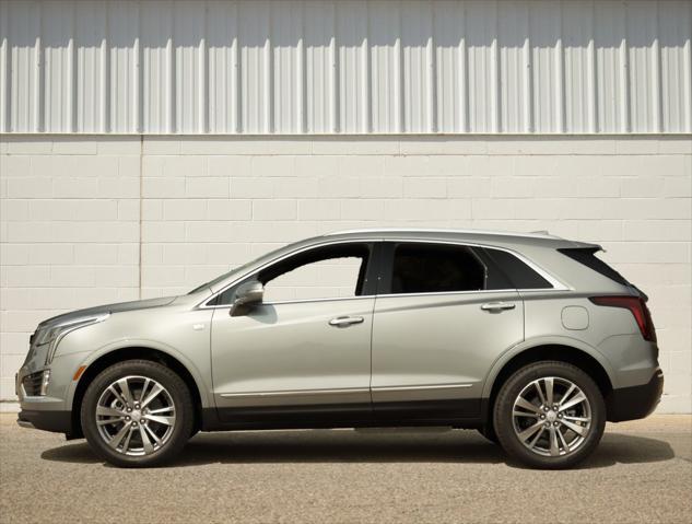 new 2025 Cadillac XT5 car, priced at $51,990