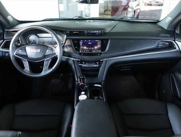 used 2023 Cadillac XT5 car, priced at $33,994