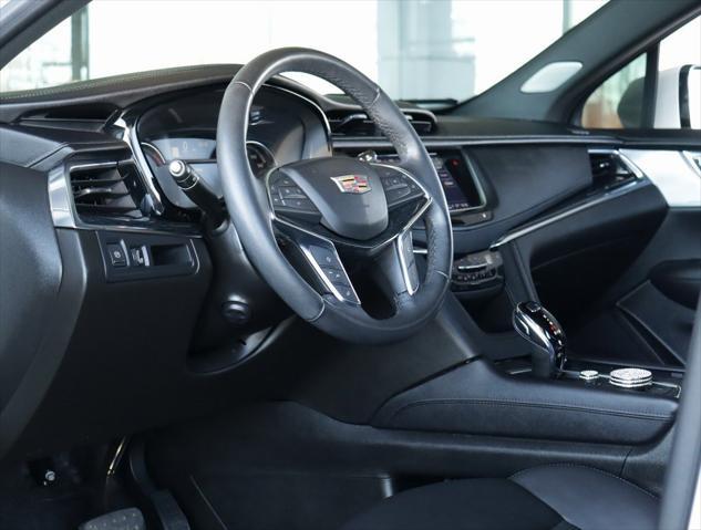 used 2023 Cadillac XT5 car, priced at $33,994
