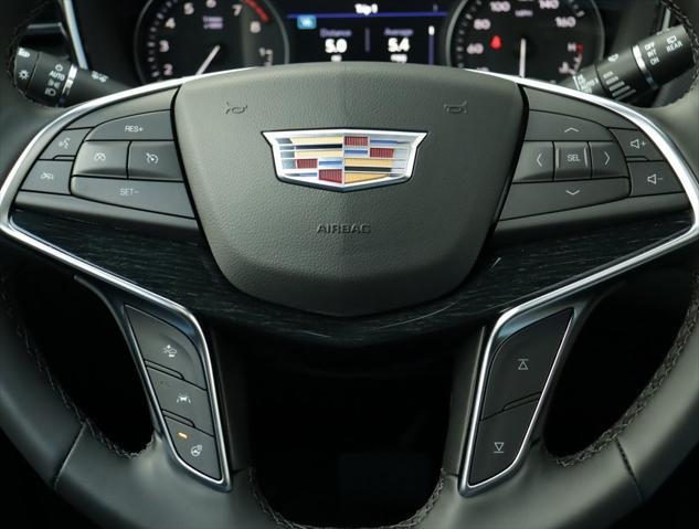 new 2025 Cadillac XT5 car, priced at $60,390