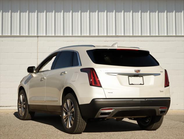 new 2025 Cadillac XT5 car, priced at $60,990