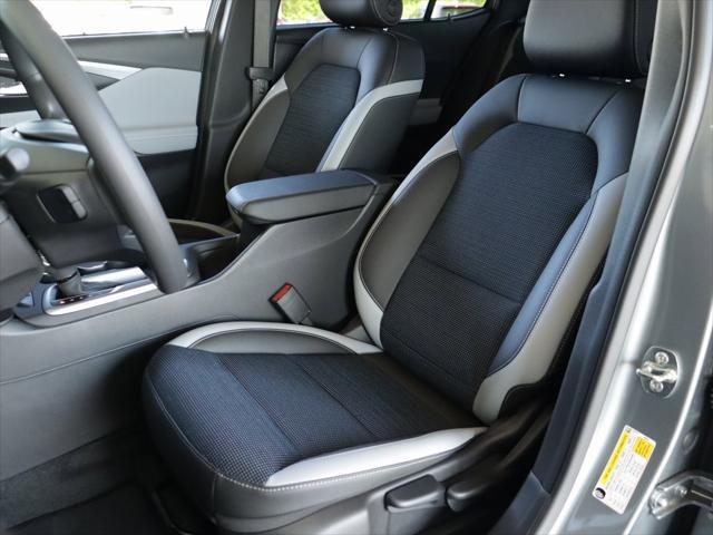 new 2025 Buick Envista car, priced at $24,480