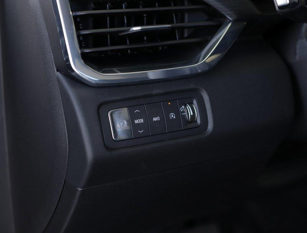 new 2025 GMC Acadia car, priced at $50,325