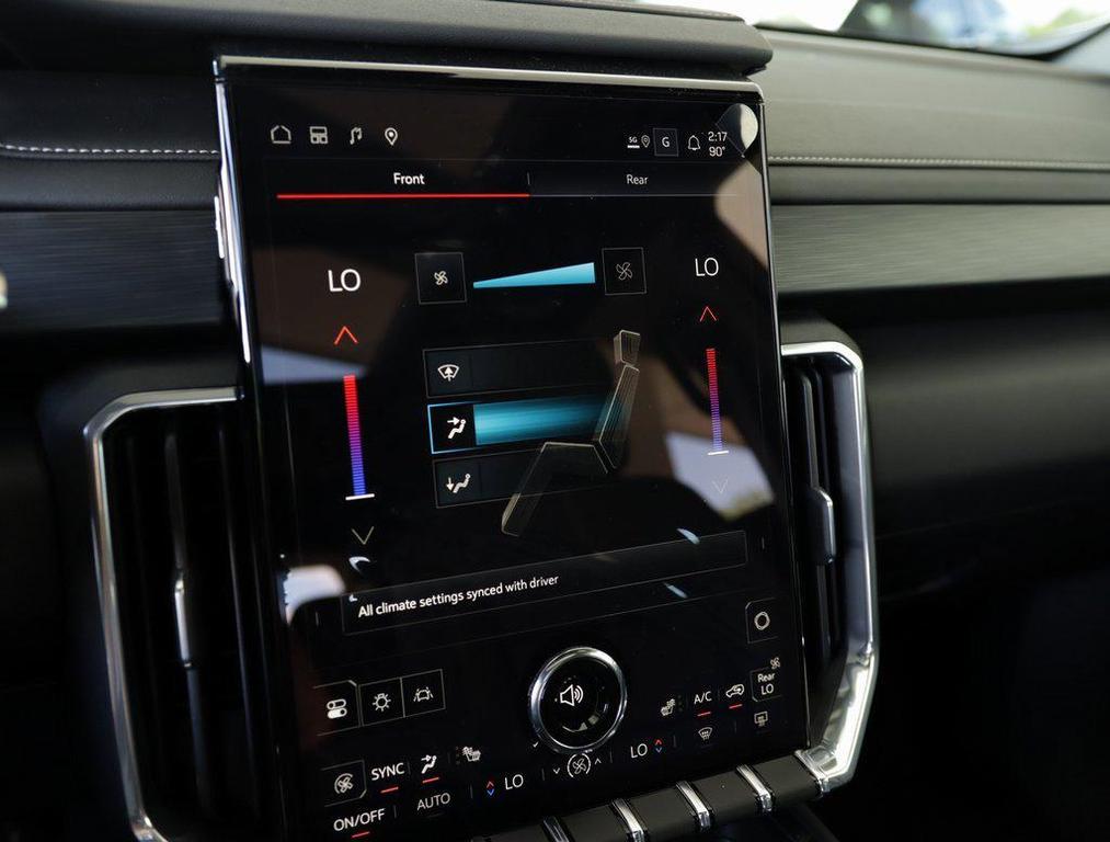 new 2025 GMC Acadia car, priced at $50,325