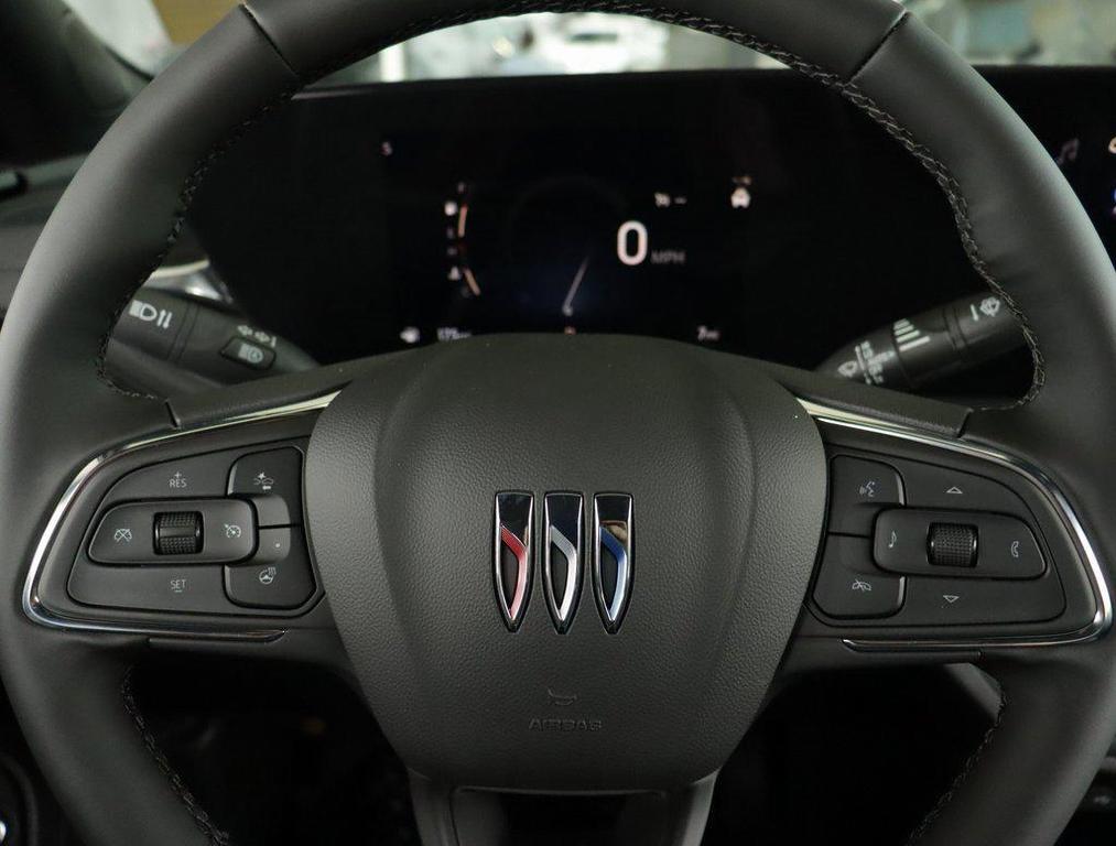new 2025 Buick Envista car, priced at $25,830