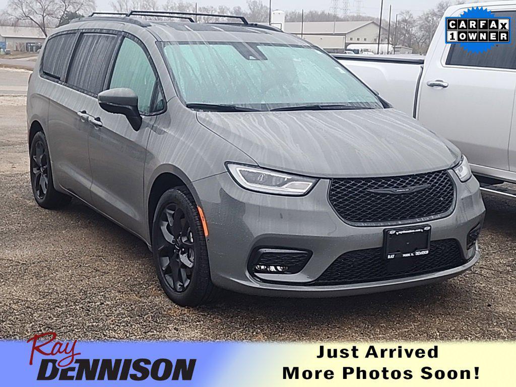 used 2023 Chrysler Pacifica car, priced at $35,970