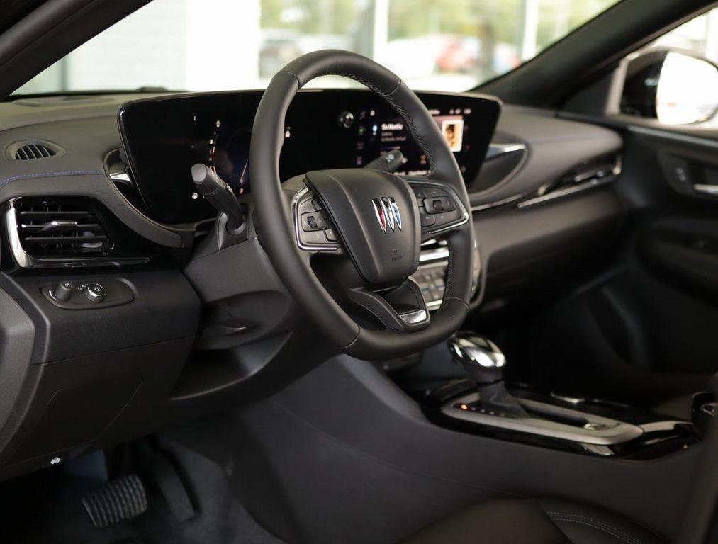new 2025 Buick Envista car, priced at $28,520