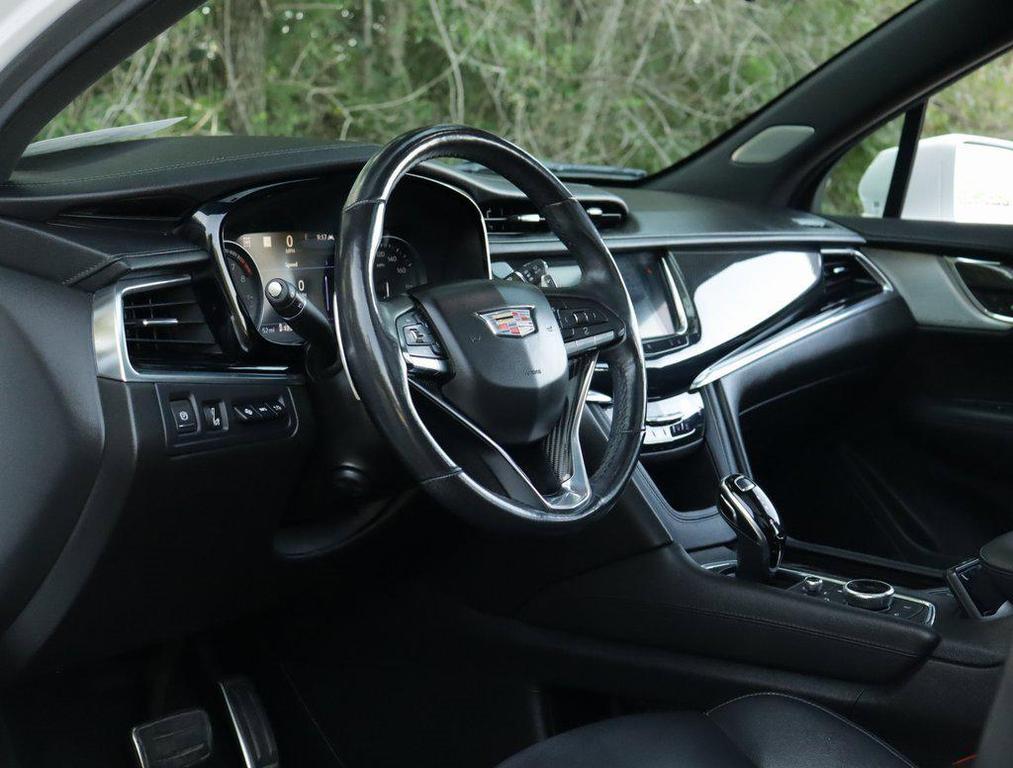 used 2020 Cadillac XT6 car, priced at $21,777