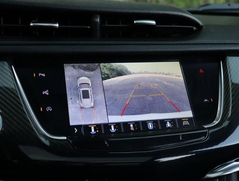 used 2020 Cadillac XT6 car, priced at $21,777