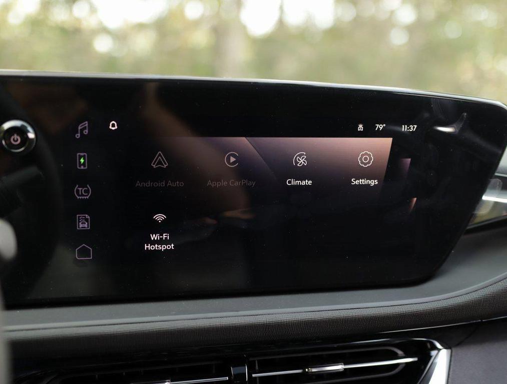 new 2025 Buick Envista car, priced at $28,599