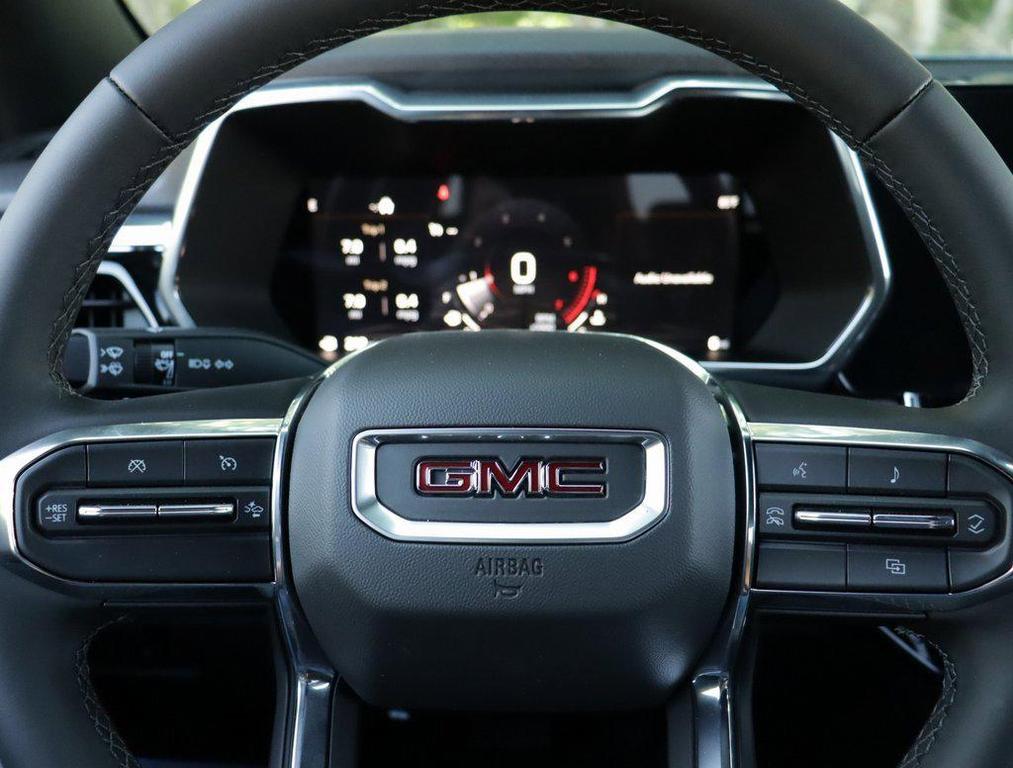 new 2025 GMC Canyon car, priced at $41,375