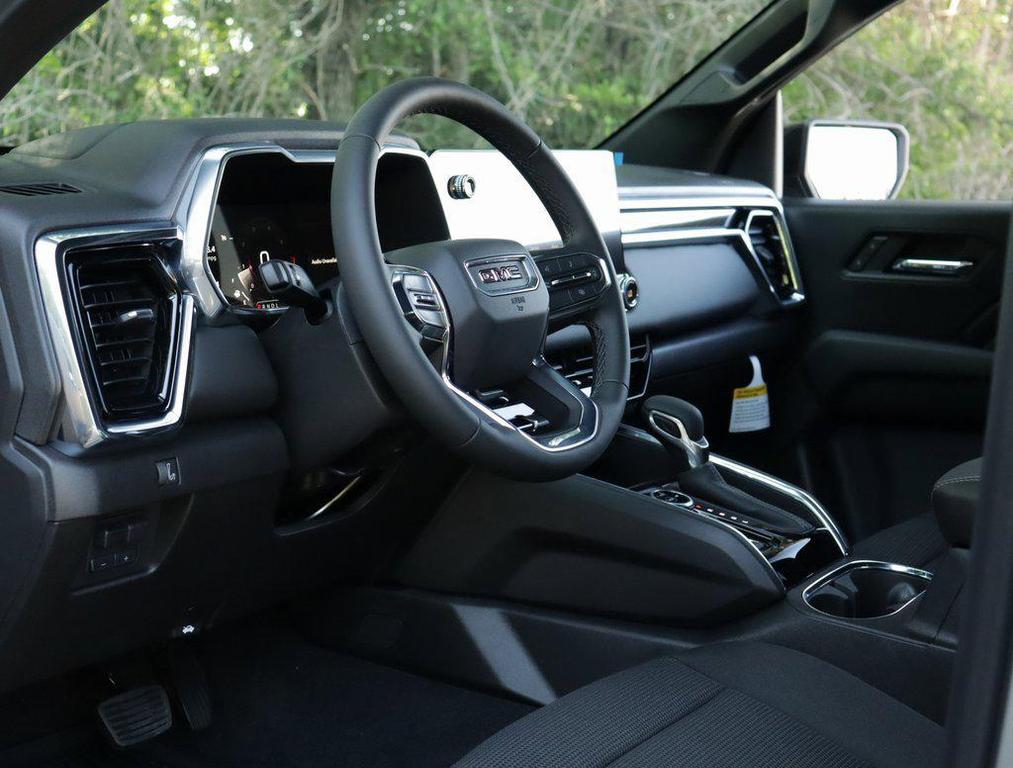 new 2025 GMC Canyon car, priced at $41,375