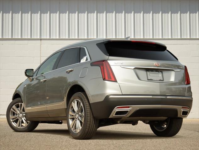 new 2025 Cadillac XT5 car, priced at $51,990