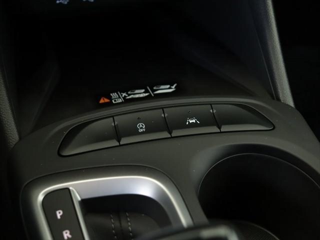 new 2025 Buick Envista car, priced at $26,501