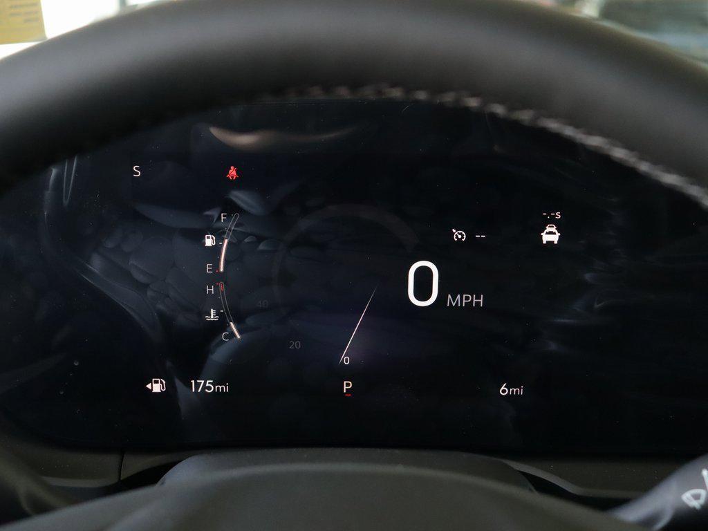 new 2025 Buick Envista car, priced at $25,730