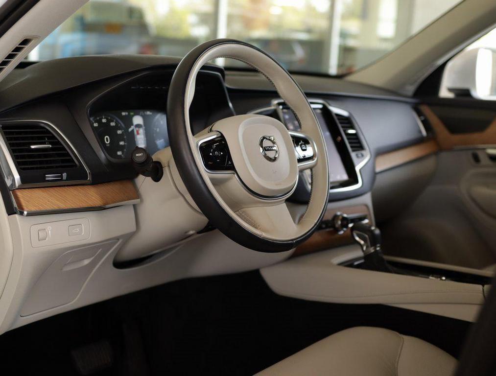 used 2022 Volvo XC90 car, priced at $36,970