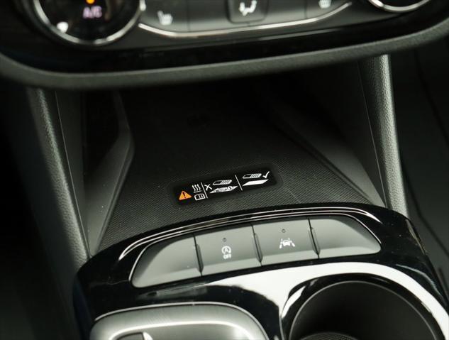 new 2025 Buick Envista car, priced at $27,820