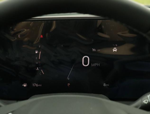 new 2025 Buick Envista car, priced at $27,820