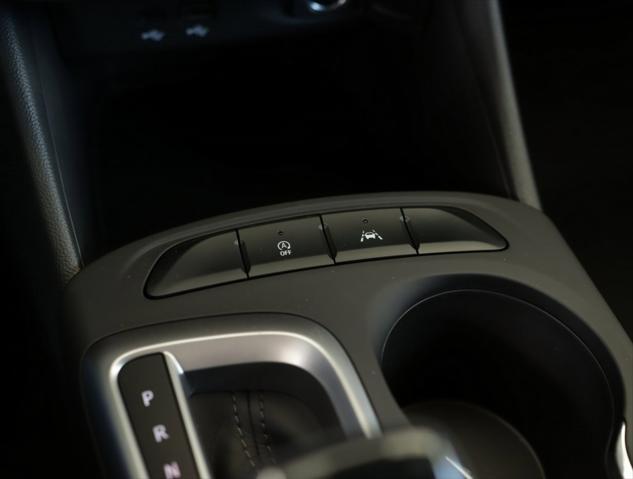 new 2025 Buick Envista car, priced at $24,580