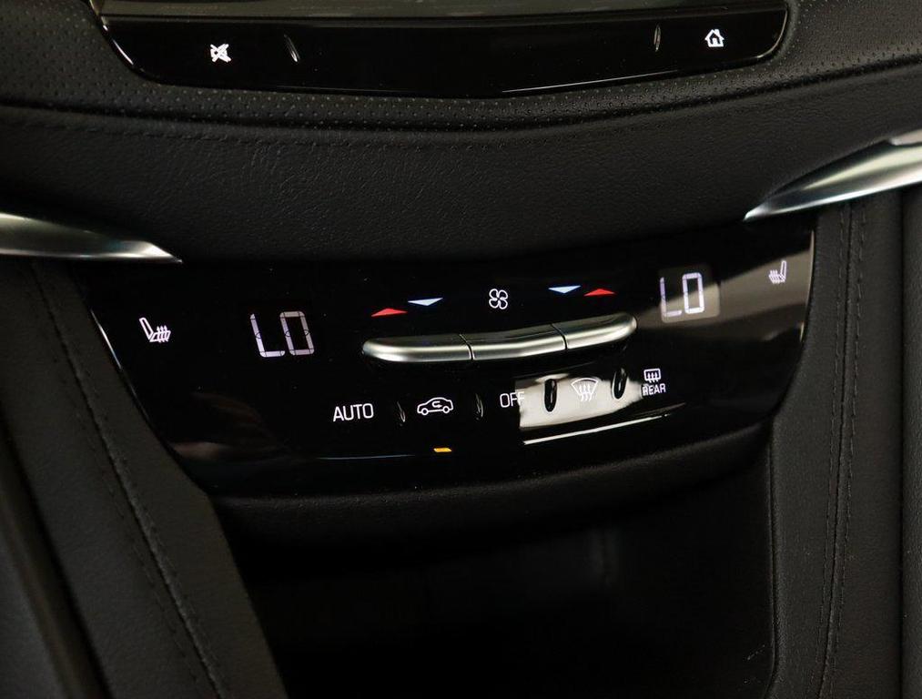 used 2023 Cadillac XT5 car, priced at $31,993