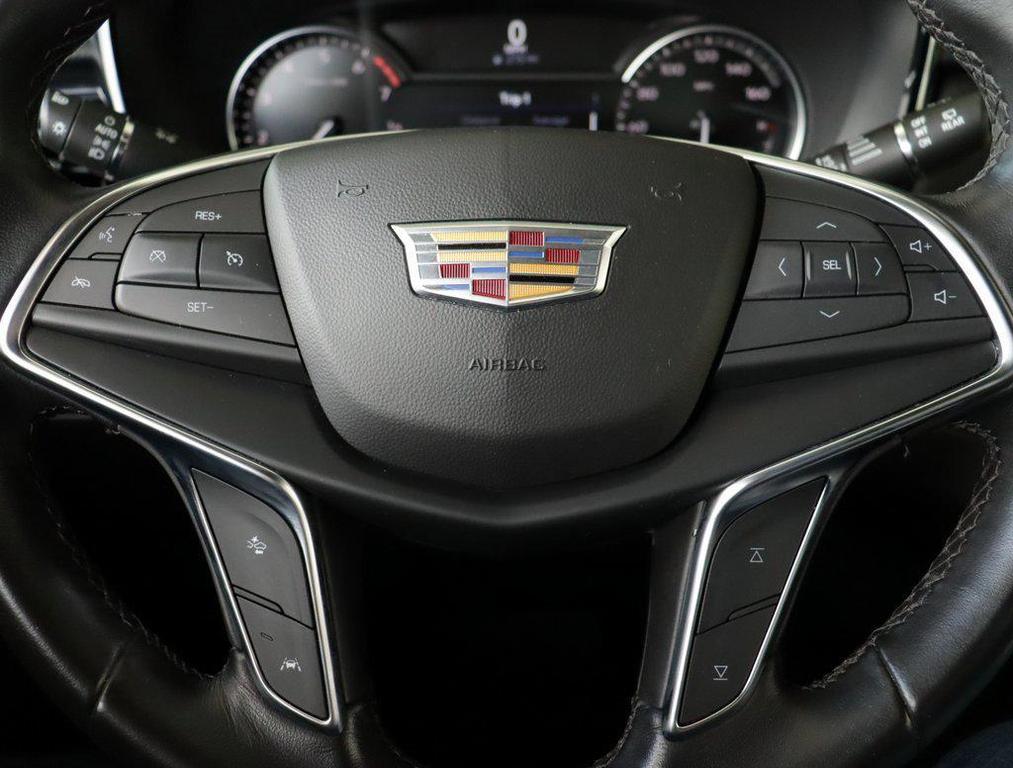 used 2023 Cadillac XT5 car, priced at $31,993