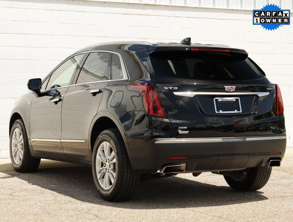 used 2023 Cadillac XT5 car, priced at $31,993