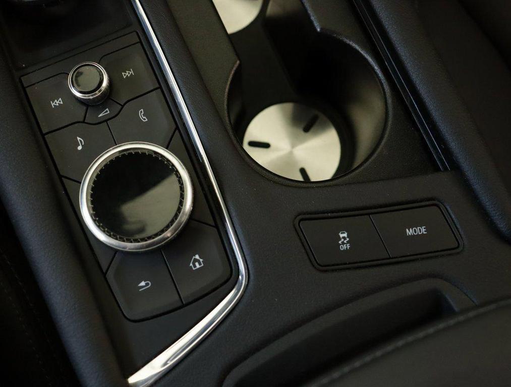 used 2023 Cadillac XT5 car, priced at $31,993