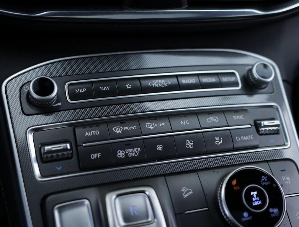 used 2023 Hyundai SANTA FE HEV car, priced at $23,970