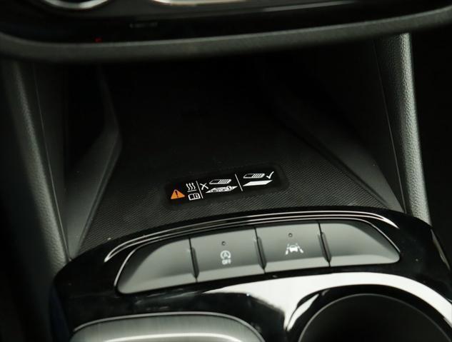 new 2025 Buick Envista car, priced at $27,470