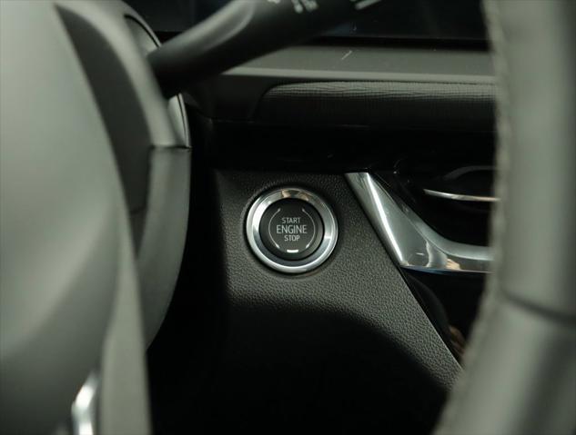 new 2025 Buick Envista car, priced at $27,470
