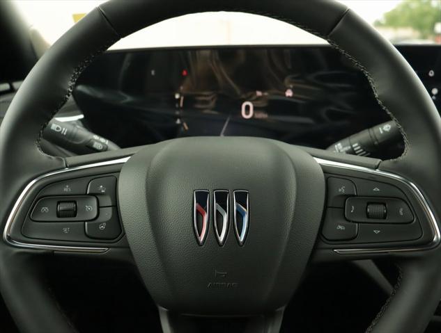 new 2025 Buick Envista car, priced at $27,470