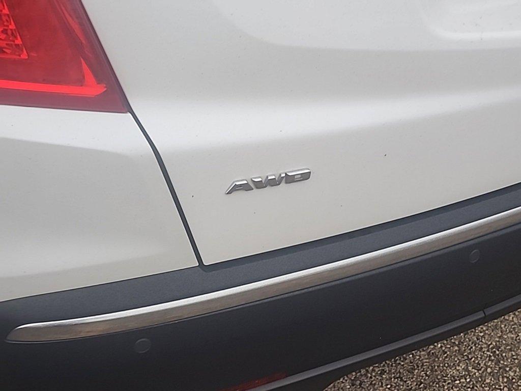 used 2018 Cadillac XT5 car, priced at $18,970