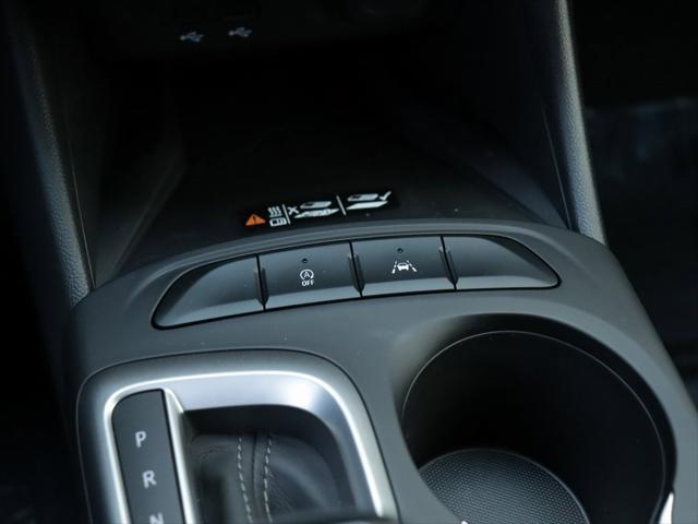 new 2025 Buick Envista car, priced at $26,501