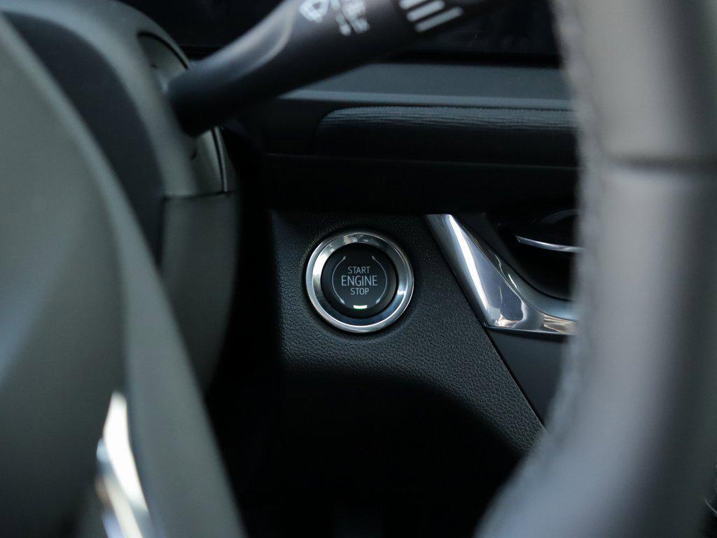 new 2025 Buick Envista car, priced at $25,730