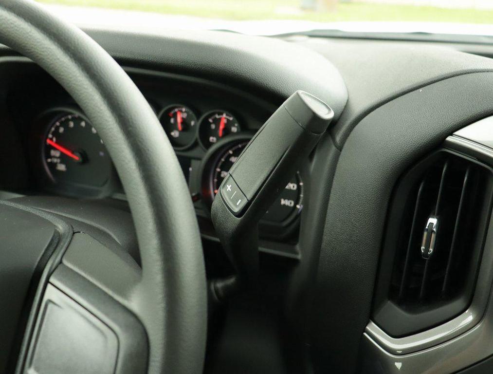 new 2025 GMC Sierra 1500 car, priced at $32,406