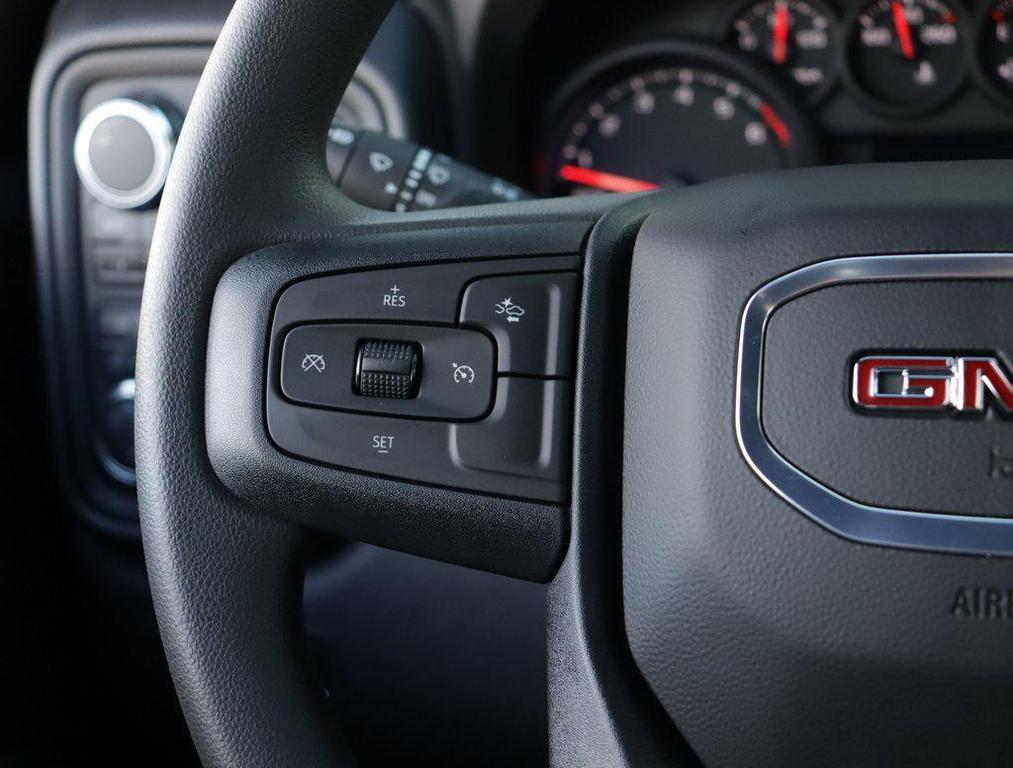 new 2025 GMC Sierra 1500 car, priced at $38,062