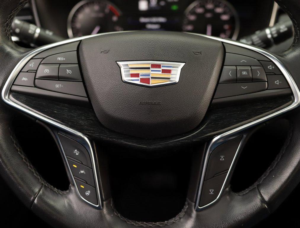 used 2021 Cadillac XT5 car, priced at $29,970