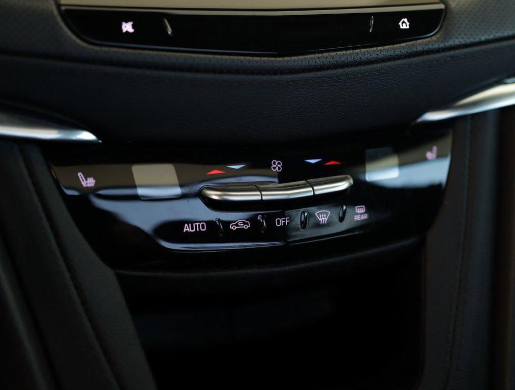 used 2023 Cadillac XT5 car, priced at $36,970